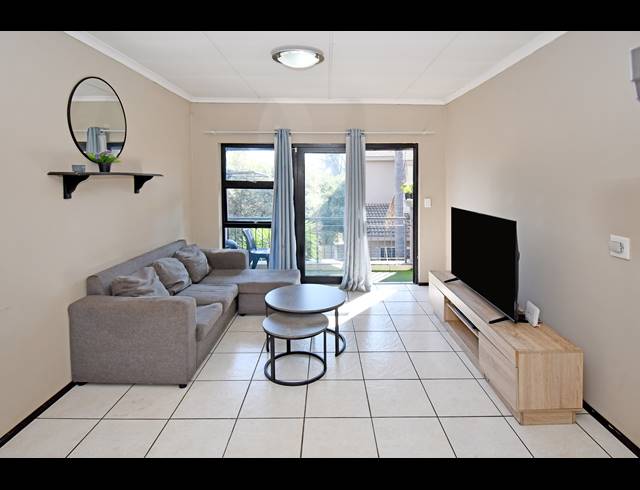 2 BEDROOM APARTMENT FOR SALE IN NOORDHANG